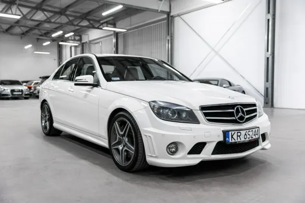 Mercedes C 63 AMG W204 – zdjęcie 7