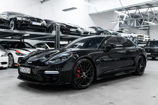 Porsche Panamera – zdjęcie 1