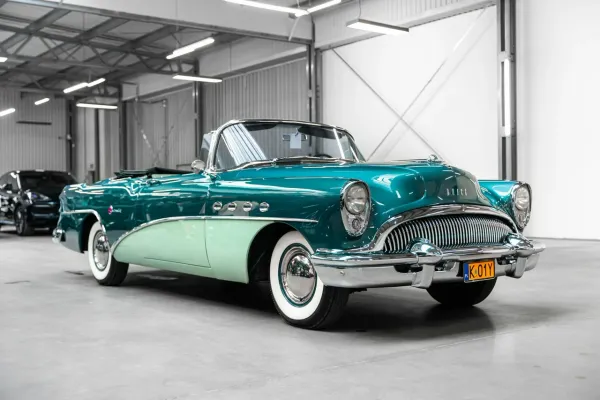 Buick Roadmaster VI