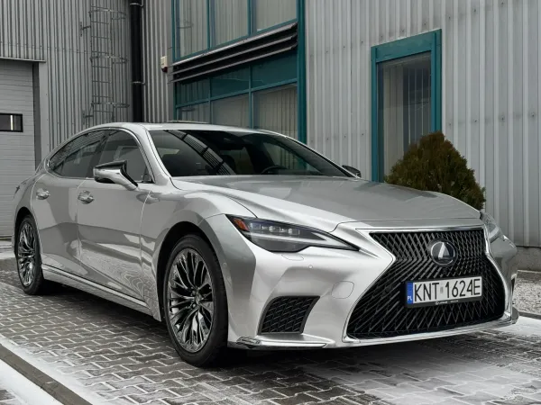 Lexus LS V – zdjęcie 4