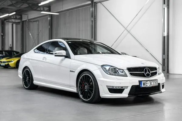 Mercedes C 63 AMG W204 – zdjęcie 4