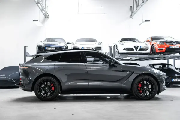 Aston Martin DBX – zdjęcie 4