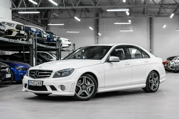Mercedes C 63 AMG W204 – zdjęcie 3