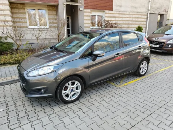 Ford Fiesta mk7 – zdjęcie 2