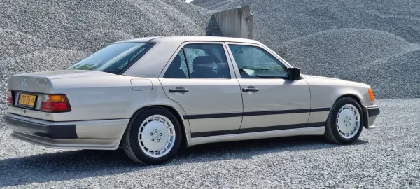 Mercedes 300E Lorinser – zdjęcie 6