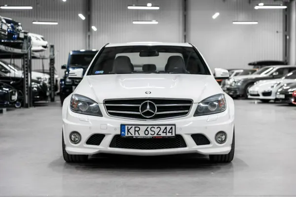 Mercedes C 63 AMG W204 – zdjęcie 4