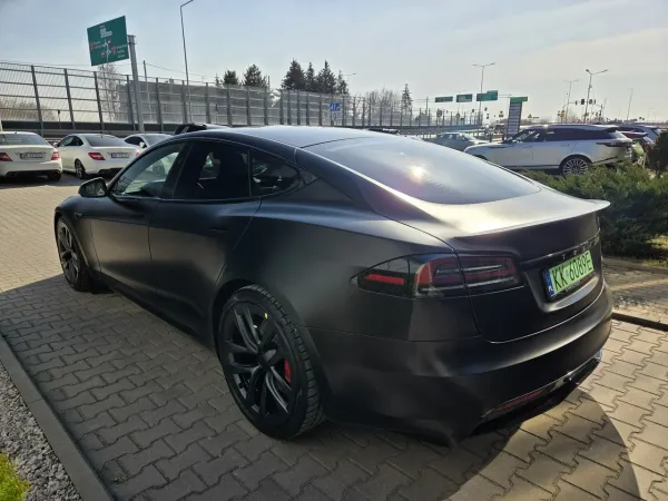 Tesla Model S – zdjęcie 6