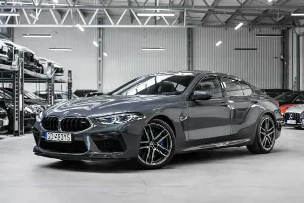 BMW M8 – zdjęcie 1