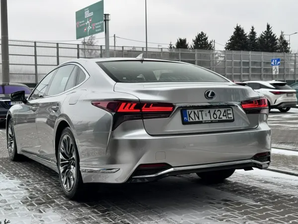 Lexus LS V – zdjęcie 5
