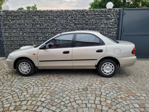 Mazda 323 – zdjęcie 6