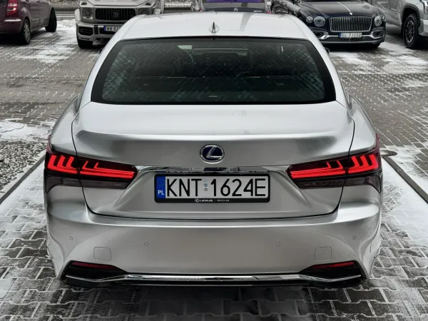Lexus LS V – zdjęcie 7