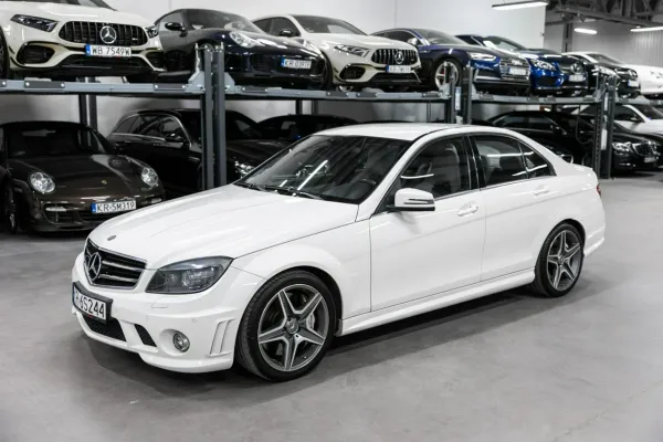 Mercedes C 63 AMG W204 – zdjęcie 2