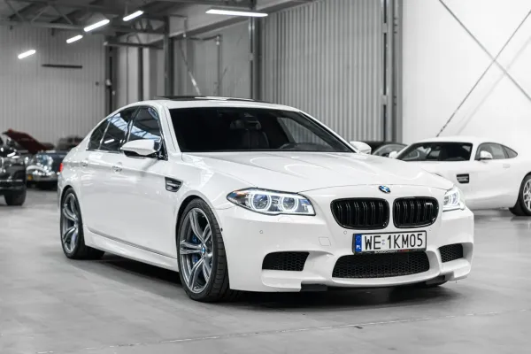BMW M5 V – zdjęcie 4