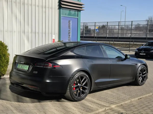 Tesla Model S – zdjęcie 4