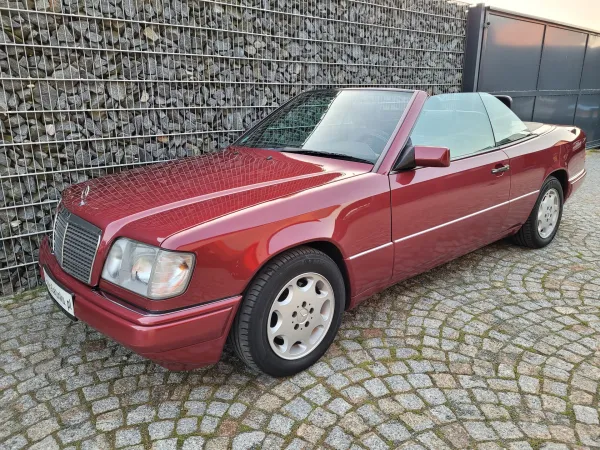 Mercedes E220 Cabriolet – zdjęcie 1