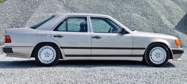 Mercedes 300E Lorinser – zdjęcie 5
