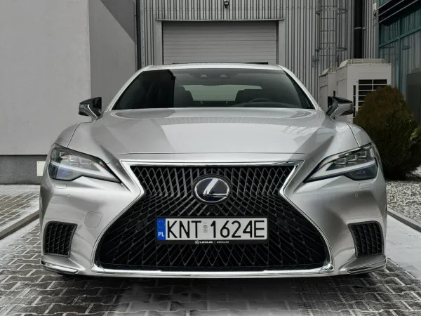 Lexus LS V – zdjęcie 2