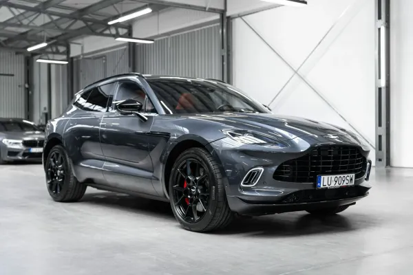 Aston Martin DBX – zdjęcie 2